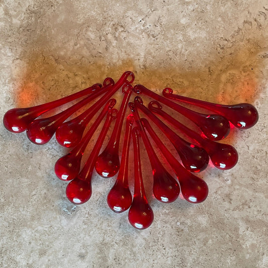 2 Sisters Artisan Glass Set of 14 brilliant red glass drops. Festive for Christmas or Valentine's Day.